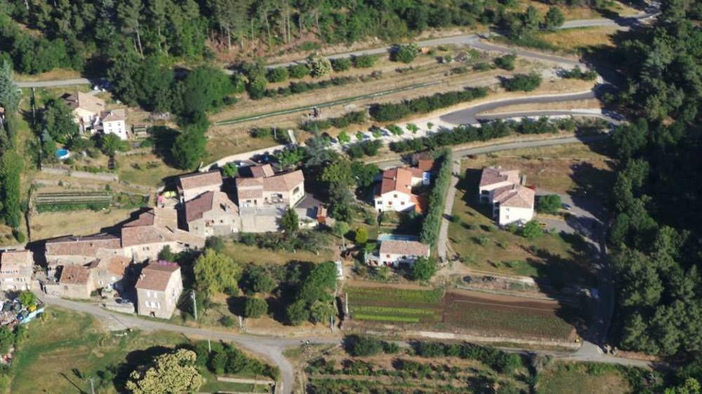 Hotel Aux Vieux Arceaux Mercuer Esterno foto