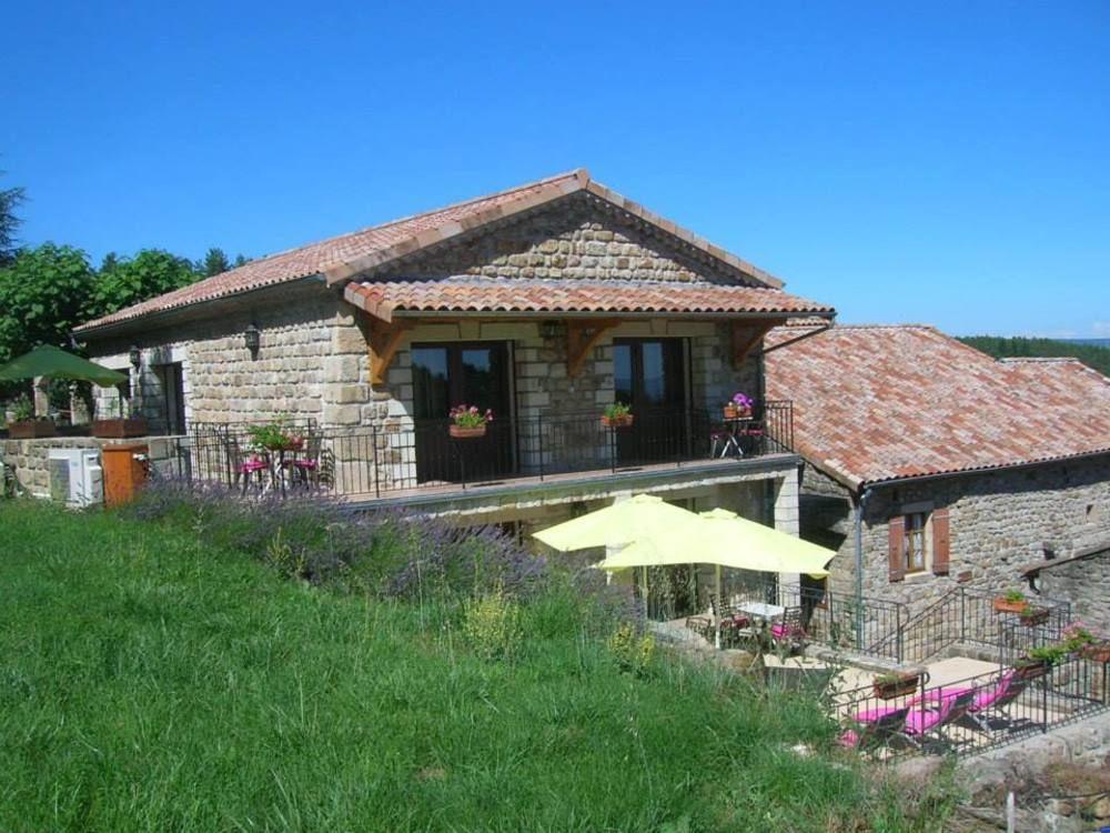 Hotel Aux Vieux Arceaux Mercuer Esterno foto